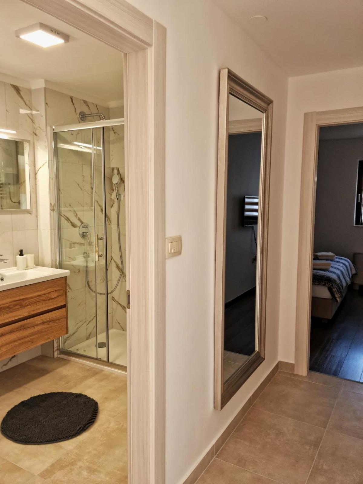 Apartmani Nika 1 Рієка Екстер'єр фото